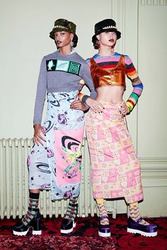 Miu Miu brings 90s rave culture to Couture Week Fashion Guys, Resort 2017 Fashion, Two Models, 90s Fashion Women, Mode Shoes, Italian Fashion Brands, Italian Outfits