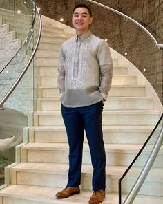 Joseph Manuel on Instagram: “For the Culture 🇵🇭” Barong Tagalog Outfit Men, Barong Tagalog Wedding, Outfit Bukber, Modern Barong, Barong Tagalog, Modern Filipiniana, For The Culture, Philippines Wedding, Long Length Dresses