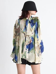 SIZE Shoulder:34cm Bust:160cm Waist:214cm Sleeve length:63cm Length:72cm Note: 1 inch = 2.54 cm, 1 cm = 0.39 inch note: measurement by hands allow 2-4cm errors which is normal Green Printed Long Sleeve Blouse, Green Graphic Print Blouse For Spring, Green Tie Neck Top For Summer, Chic Green Blouse With Abstract Print, Green Printed Blouse For Fall, Fall Green Printed Blouse, Fall Season Green Printed Blouse, Green Abstract Print Tops For Fall, Casual Multicolor Tie Neck Tops