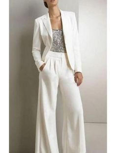 Pantsuit / Jumpsuit Mother of the Bride Dress Elegant Jewel Neck Floor Length Polyester Long Sleeve with Ruching 2021 7910809 2021 – $149.99 Mother Of The Groom Suits, Sukienki Maksi, Couture Dior, Wedding Pantsuit, Wedding Pants, White Pants Women, Tuxedo Women, Woman In White, Populaire Outfits