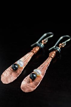 Mixed Metal Dangle Earrings, Teardrop Hammered Copper and Argentium Silver Artisan Jewelry,Fresh Water Pearl, Hamatite & Silver Plated Beads by PlateadaLuna on Etsy Hammered Copper Jewelry, Cold Connections, Jewelry Flowers, Silver Smithing, Desert Chic, Metal Jewelry Making, Diy Jewelry Earrings, Plant Jewelry, Copper Jewelry Handmade