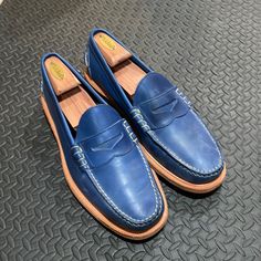 Brand New Blue Leather Walk Over Martin Loafers, Sz 12 New In Box With Shoe Bags Blue Leather Sole Slip-on Moccasins, Blue Round Toe Moccasins For Galas, Blue Slip-on Moccasins For Work, Blue Loafers With Rubber Sole For Galas, Blue Loafers With Stitched Sole And Round Toe, Classic Blue Leather Slip-on Shoes, Blue Business Loafers With Rubber Sole, Blue Round Toe Loafers With Stitched Sole, Business Blue Loafers With Rubber Sole