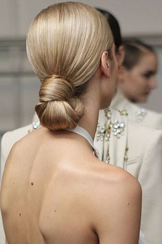 Bun Wedding, Knot Bun, Wedding Hair Inspiration, Hair Updo, Olivia Palermo