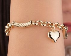 Our rolo chain bracelet is 14k solid gold. It has a unique chain style that looks delicate. Our gold bracelet has two long tubes on the chain. A puffed heart charm dangling on our rolo chain bracelet. It completes both your sports and stylish combinations.  If you consider this gold heart charm bracelet as a gift, it will make your loved ones happy on their birthdays, valentine's day, mother's day, anniversaries, Christmas, or graduations. 🎁 If you want, you can add a gift note for your loved o Elegant Charm Bracelet With Lobster Clasp For Valentine's Day, Valentine's Day Yellow Gold Jubilee Chain Bracelet, Valentine's Day Yellow Gold Charm Bracelet, Valentine's Day Yellow Gold Jubilee Bracelet, Gold Chain Bracelet, Bracelet Heart, Puffed Heart, Gold Heart Necklace, Gold Bracelet Chain