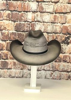 Bullhide Gray/black Cowboy Straw Hat, Brim Size 4 Inches, With an Elastic Sweat Bandana. Made in Mex. A Best Seller Rain Cover Included - Etsy Adjustable Gray Hat For Rodeo, Adjustable Western Gray Hat Band, Adjustable Gray Western Hat Band, Black Hat Band For Western-themed Events, Custom Black Hat One Size Fits Most, Custom Fitted Black Hat Bands, Best Cowboy Hats, Cowboy Straw Hat, Black Cowboy