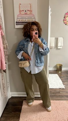 Green Cargo Work Outfit, Fashion Outfits 40+, Green Pants Business Casual Outfits, Green Linen Pants Outfit Fall, Green Sweater Vest Outfits For Women, Mis Matched Outfits, Office Cargo Pants Outfit, Denim Business Casual Outfits, Plus Size Spring Work Outfits 2024