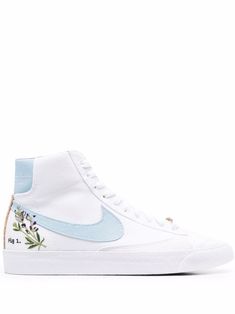 Light Blue Blazers Nike, Teal Nike Blazers, Nike Blazers Light Blue, Colorful Nike Blazers, Blue Blazers Nike, Light Blue Nike Shoes, Nike Blazer Blue, Light Blue Sneakers, Blazers Nike