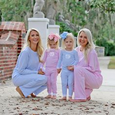 Mom Pajamas, Pjs Aesthetic, Smocked Outfits, Easter Clothes, Spring Pajamas, Clothes For Children, Knit Loungewear, Monogram Outfit, Ladies Style