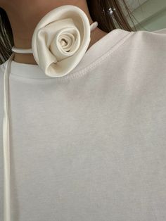 100% Silk Satin Flower Choker White Necklace Rose Bridesmaid Gifts Silk Flower Victorian Choker Hair Tie Silk Belt Trendy Neck Accessory - Etsy Victorian Choker, Rose Choker, Necklace Outfit, Garment Care Labels, Tie Necklace, Flower Choker, Neck Accessories, Rosé Details, Satin Roses