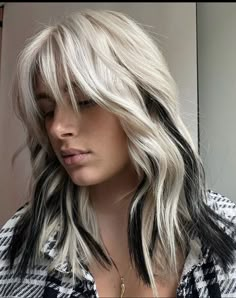 Platinum Blonde Hair Edgy, Platinum Hair With Peekaboo Color, Blonde Color Block Hair Short, Blond With Black Highlights, Black Highlights In Blonde Hair, White Hair With Color, Blonde With Peekaboo Color, Edgy Blonde Hair Grunge, Black Under Blonde Hair