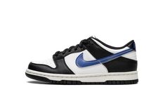 The Nike Dunk Low GS “TPU Swoosh” is the youth sizing of the retro basketball shoe with a modified Swoosh design.  The “TPU Swoosh” features a classic two-tone, black-and-white color combination with white leather appearing on the base and black leather appearing on the overlays.  A Hyper Royal Swoosh in leather is layered with a clear TPU (plastic) Swoosh on each side.  Black “Nike” and Swoosh logos are seen on the tongue tag and a Hyper Royal “Nike” logo is embroidered on the heel.  A white ru Nike Dunk Low Next Nature, Sneakers Box, Kobe Shoes, Retro Basketball Shoes, Retro Basketball, Basic Hoodie, Sneaker Release, Stadium Goods, Nike Kids