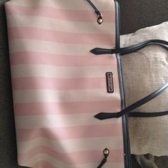 Victoria Secret Pink Bags, Victoria Secret Bags, Victoria Secret, Victoria Secret Pink, Cross Necklace, Victoria's Secret, Tote Bag, Wallet