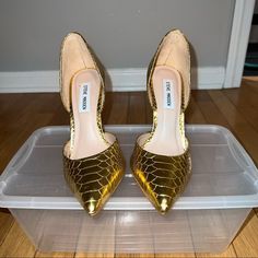 Steve Madden Heels Gold Snake Pattern Heel Tiny Mark At The Top Never Worn Outside Just In My Room Gold High Heel Court Shoes With Reinforced Heel, Gold Heels With Wrapped Heel And Almond Toe, Gold Almond Toe Heels With Wrapped Heel, Heels Gold, Steve Madden Heels, Snake Pattern, In My Room, Snake Patterns, Gold Heels