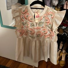 Adorable Pink And Cream Blouse From Entro With Floral Detail. Floral Embroidery Blouse, Cream Blouse, Embroidery Blouse, Floral Embroidery, Womens Tops, Size Medium, Embroidery, Sewing, Cream