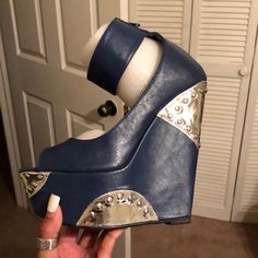 Brand New Never Worn Shoe Republic Chunky Wedge Grommet Heels Size 8! No Box! Very Cute And Trendy Chunky Wedges, Party High Heels, Goth Shoes, Extreme High Heels, New Shoe, Shoes Heels Wedges, Heels & Wedges, Shoes Brand, Heel Pumps