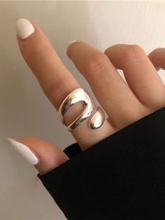 DETAILS
Composition: 92.5% Silver, 7.5% Copper Chic Rings, Hippy Chic, Media Screen, Cuff Rings, Silver Accessories, List Style, Minimalist Rings, Color Ring, Style Boho