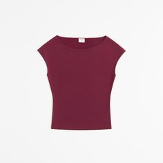 Slim-fitting top in our stretch crepe fabric, featuring trendy grown-over sleeves, clean finish and on-trend boat neckline. Crepe Top, Top Outfit, Stretch Crepe, Boat Neckline, Crepe Fabric, Women's Tops, Boat Neck, Dark Red, Abercrombie Fitch