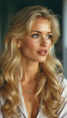 Mara Teigen Blonde, Blonde Classy Aesthetic, Victoria Secret Hair And Makeup, Long Face Framing Layers Blonde, Models With Big Forehead, Blonde 60s Hair, Dark Feminine Blonde Aesthetic, Makeup Blonde Hair Green Eyes, Old Money Haircuts Women