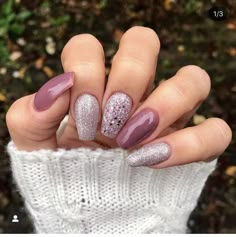 Greynails Ideas, Mauve Winter Nails, Dusty Rose Nails Acrylic, Early December Nails, Winter Glitter Nails, Dusty Rose Nails, Easy Pride Nails, Nail Designs Easy, Pride Nails