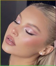 Pink Dress Makeup, Wedding Makeup Tutorial, Makeup Pengantin, Prom Makeup Looks, Celebrity Makeup Looks, Makijaż Smokey Eye, Elegant Makeup