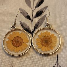 Gold Framed Handmade Dry Pressed Sunflowers Resin Earrings On Gold Plated Hooks. Beautiful Gift Idea. Perfect For Fall. Pressed Sunflower, Pressed Flower Resin, Sunflower Earrings, Flower Resin, Resin Earrings, Pressed Flower, Earrings Color, Pressed Flowers, Gold Yellow