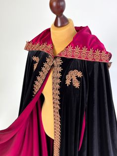 Fantasy Cape For Halloween Costume, Vampire Style Cape For Halloween Costume, Fantasy Halloween Costume Cape, Vampire Style Cape For Halloween, Vampire Cape For Halloween Costume, Gothic Long Sleeve Cape For Costume, Medieval Style Cape For Halloween Costume, Medieval Cape For Halloween Costume, Medieval Halloween Costume Cape