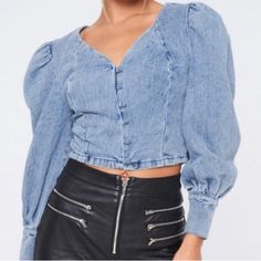 Denim Crop Shirt Little Stretch. Trendy Light Wash Denim Blouse, Medium Wash Trendy Denim Top With Puff Sleeves, Casual Medium Wash Puff Sleeve Denim Top, Trendy Denim Top With Puff Sleeves, Fall Denim Puff Sleeve Top, Fitted Denim Top With Puff Sleeves, Casual Blue Cotton Puff Sleeve Top, Trendy Puff Sleeve Denim Top, Trendy Washed Blue Denim Blouse