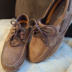 Size 11m Genuine Leather Very Good Condition. Not New With Tags But Very Very Minimal Wear. Markings On Top Of Shoes Shown In Picture. Shoe Show, Boat Shoes, Sailing, Men's Shoes, Genuine Leather, Man Shop, Tags, Leather, How To Wear