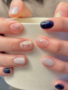 Short Nails Ideas, Korean Nail Art, Milky Nails, Subtle Nails, Korean Nails