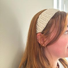 Handmade crochet headband with tie-able strings!  A perfect all-year round accessory to spice up your outfit, these headbands come in customizable colors and have adjustable ties to accommodate various head sizes. Please message me with any questions or concerns  1.75 inches wide, 17 inches long with two 7 inch long ties.  Made with 100% acrylic yarn. Mini Scarf For Haircrochet, Cheap Cute Headbands, Finger Crochet Headband, Cheap Adjustable Crochet Headband, Knit Crochet Headband, Affordable Adjustable Crochet Headband, Crochet Headbands Free, Crochet Hair Band Free Pattern, Crochet Hair Tie Pattern Free