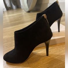 Or Best Offer Jimmy Choo Suede Ankle Boot. 3 1/2" Lacquered Heel. 3 1/4"H Ankle Shaft. Almond Toe. Back Zip For Ease Of Dress. Leather Lining And Padded Insole. Leather Sole With Rubber Inset. "Mendez" Is Made In Italy. New. Never Worn. Luxury Ankle-high Boots With 4-inch Heel, Evening Boots With Sculpted Heel And Ankle Strap, Elegant Ankle-high Heeled Boots With Heel Tab, Elegant Formal Heeled Boots With Heel Tab, Chic Boots With Reinforced Heel For Galas, Elegant Heeled Boots With Heel Tab, Medium Width, Elegant Booties With Reinforced Heel For Work, Elegant Workwear Booties With Reinforced Heel, Elegant Almond Toe Boots With Heel Tab