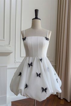 Straps White 3D Butterfly A-line Short Dress Butterfly Corset, Cute Hoco Dresses, Butterfly Clothes, Organza Material, Black Prom Dress Short, Simple Homecoming Dresses, Short Dress White, Winter Formal Dresses, Junior Prom Dresses