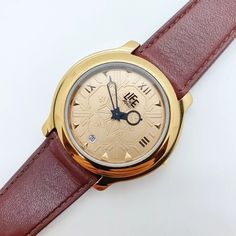 Life by Adec Citizen Vintage Classic Watch with Gold-Tone Case and Leather Band | eBay Classic Brown Watch With Round Case, Timeless Leather Watch With Round Case, Timeless Leather Round Watch, Timeless Leather Watches, Vintage Leather Watch With Metal Dial, Gold Leather Watch For Everyday, Brown Watch Accessories With Metal Dial For Everyday Use, Gold Watch Accessories With Subdials, New Story