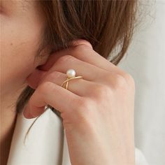 Rings-Fashion Geometrical irregular pearl ring female Cute\Romantic hollow out Finger Rings for WomenModel Number:4000308945548 Blossom Bracelet, Long Tassel Necklace, Layered Choker Necklace, Gold Color Ring, Layered Chokers, Tiny Earrings, Floral Pendant, Rhinestone Ring, Long Chain Necklace