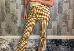 Combination of Style and Comfort - Checkered Pants Checkered Pants, Pretty Babe, Skirt Jumpsuit, Pants Large, Feel Pretty, Last Call, Dressed Down, White Tshirt, Trend Setter