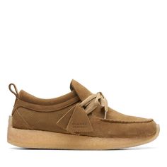 Model Name: Maycliffe Ronnie Fieg Kith Model Number: 26169456 Material: Suede Color: Dark Khaki Suede Condition: New With Box Width: Medium (D, M) The Clarks Story Began In England In 1825 When The Clarks Brothers, Cyrus And James, Created Their First Pair Of Shoes. In 1977, Their Business Expanded Into The United States And Soon Acquired The Hanover Shoe Company And Bostonian Shoe Company. Today, Clarks Continues To Strive For Superior Footwear With Innovative New Techniques And Materials, All Brown Oxfords Men, Clarks Shoes Mens, Ronnie Fieg, Men's Clarks, Brown Oxfords, Sneaker Slippers, Shoe Company, Brown Sneakers, Dark Khaki