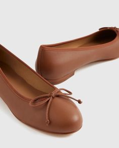 Women's Italian Leather Bow Ballet Flat Ballet Silhouette, Leather Bow, Sheep Leather, Leather Bows, Leather Ballet Flats, 4 Inch Heels, Mink Pink, Ballet Flat, Bow Detail