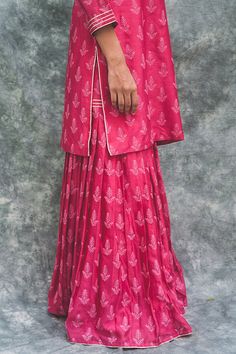 Pink kurta with floral printed motifs. Paired with printed sharara and tassel dupatta.
Component: 3
Printed
Neckine: Round
Sleeve Length: Three quarter
Fabric: Chanderi
Color: Pink
Printed dupatta - Aza Fashions Pink Sharara With Printed Motifs And Traditional Drape, Traditional Pink Sharara With Printed Motifs, Festive Straight Kurta Sharara With Tassels, Festive Sharara With Tassels And Straight Kurta, Transitional Sharara With Printed Motifs And Traditional Drape, Diwali Sharara With Tassels And Straight Kurta, Festive Unstitched Sharara With Block Print, Traditional Drape Sharara With Block Print For Festivals, Traditional Drape Block Print Sharara For Festivals