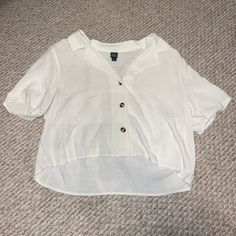 Wild Fable Cropped Button Up, Cream, Size L, Never Worn, Perfect Condition, Use As Swimsuit Coverup Or Lightweight Crop Top (Buttoned Or Not), Collar For Shaping, Flowy Vacation Piece White V-neck Shirt With Buttons, White V-neck Blouse With Buttons, White Trendy Tops With Button Closure, Summer Collared Blouse With Buttons, White Summer Shirt With Button Closure, Trendy White Top With Buttons, Trendy White Buttoned Top, Trendy White Tops With Buttons, Summer Blouse With Collared Shape And Buttons