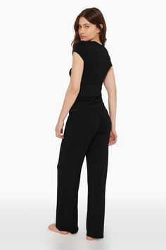 SLEEP JERSEY CLASSIC SLEEP PANTS Stretch Wide-leg Lounging Pants, Fitted Black Pants For Lounging, Fitted Black Lounge Pants, Stretch Wide-leg Lounge Pants, Fitted Wide-leg Loungewear Bottoms, Fitted Wide-leg Loungewear Pants, Comfortable Fitted Pants For Relaxation, Comfortable Stretch Pants For Sleep, Fitted Wide Leg Bottoms For Relaxation