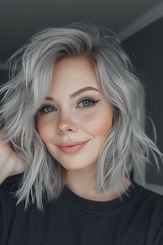 83+ Silver Hair Color Ideas for a Breathtaking Look! Lilac Grey Hair, Silver Hair Color Ideas, Mum Hair, Silver White Hair, Grey Hair Transformation, Grey Blonde, Grey White Hair, Silver Blonde Hair, Short Silver Hair