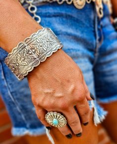 This Boho Aztec Bar Stretch Bracelet exudes high polish and features a western concho style with an Aztec textured bar. With a size of 1.75" x 1.40", this bracelet is a stylish and versatile accessory that will elevate any outfit. Burnished Silver Custom Trucker Hats, Vintage Soul, Latest Instagram, Darling Dress, Pretty Jewelry, Shoe Gifts, Women Fragrance, Pretty Jewellery, Turquoise Jewelry