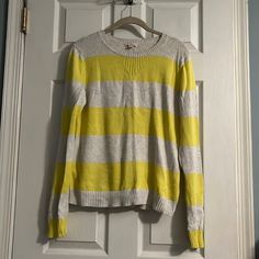 Never Worn- Tags Removed Gap Crew Neck Sweater For Spring, Gap Cotton Sweater For Spring, Gap Cotton Spring Sweater, Gap Sweater For Spring Layering, Gap Casual Spring Sweater, White Cotton Sweater By Gap, White Cotton Gap Sweater, Yellow Grey, Gap Sweater