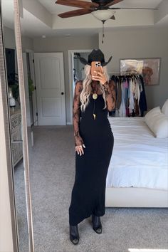 Black Wide Leg Overalls Outfit, Black Cowboys Boots Outfit, Winter Wedding Guest Outfit Western, Fall Western Outfits Dresses, Western Boots Dress Outfit, Black Boots Western Outfit, Western Winter Outfits Women Party, Long Black Duster Outfit, Bougie Western Outfits