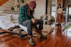 Everyone will be green with envy when you step out in our premium leather #2052. Forever iconic and built to last, our Original boots combine legendary comfort and outstanding durability. Our Men's Classic Chelsea boots are perfect for Fall and Winter. #mensfashion #chelseaboots #menschelseaboots #menspullonboot #menspullonboots #pullonboots Rugged Hunting Boots For Fall, Casual Waterproof Hunting Boots, Blundstone Boots Waterproof, Blundstone Thermal Boots, Men’s Blundstone Boots, Blundstone 585, Antique Brown Blundstone, Blundstone Boots, Mens Boots Casual