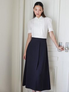 Composition : Polyester 100% (Inner : Polyester 100%)Country of Origin : Republic of Korea Navy Pleated Skirt Bottoms For Workwear, Navy Pleated Skirt For Workwear, Navy Pleated Skirt For Work, Elegant Navy Skirt For Workwear, Elegant Navy Skirt For Work, Classic Navy Lined Skirt, Elegant Navy Full Skirt, Navy Relaxed Lined Skirt, Navy Long Lined Skirt