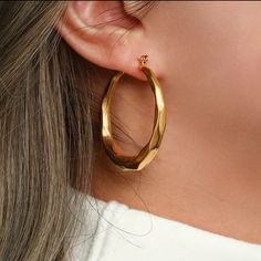 Hollow Light Weight Hoops Comfortable Cutted Surface Stainless Steel Hoop Earrings 40mm Diameter Check Out My Other Items For Sale;) Chunky Gold Hoop Earrings, Chunky Hoop Earrings, Gift Graduation, Hammered Gold, Large Hoop Earrings, Gold Hoops, Sensitive Ears, Bridal Gifts, Gold Hoop