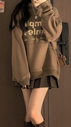 Cold Weather Outfits Casual, Fall Business Casual Outfits, Ulzzang Aesthetic, Korean Casual Outfits, Baddie Makeup, Beautiful Clothes, Cute Everyday Outfits, Fashion Korean, Summer Fashion Outfits