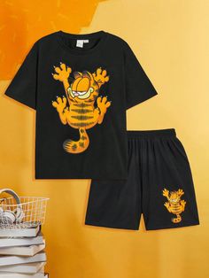 Tween Boy Casual Cartoon Printed Loose Fit Short Sleeve T-Shirt And Shorts Summer Outfits Black Casual  Short Sleeve Knitted Fabric Animal,Cartoon,Figure,Letter  Slight Stretch  Tween Boys Clothing, size features are:Bust: ,Length: ,Sleeve Length: Black Short Sleeve Shirt With Cartoon Print, Themed Short Sleeve T-shirt With Cartoon Print, Urban Style Short Sleeve T-shirt With Cartoon Print, Streetwear Character Print Short Sleeve T-shirt, Relaxed Fit Character Print Short Sleeve T-shirt, Short Noir, Summer Shorts Outfits, Boys Set, Boys Casual