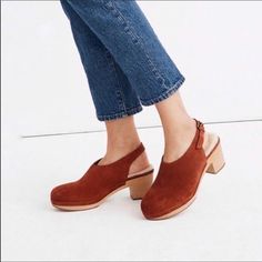 Brand New Never Worn In Box. Hard To Find Color And Style. Questions? Leave A Comment Below! Chic Suede Clogs With Wooden Heel, Chic Open Heel Suede Clogs, Pink Mules, Slingback Mules, Tan Shoes, Clog Heels, Madewell Shoes, Suede Mules, Find Color